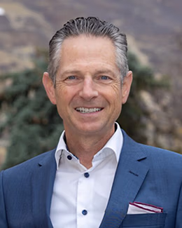 Derek Miller, President of the BYU Alumni Association Board.